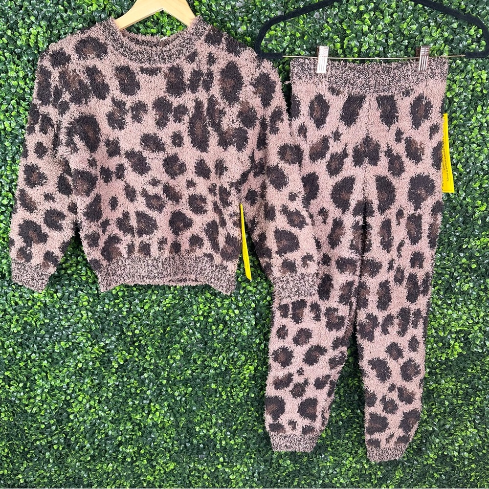 Nwt Skims‎ Cozy Leopard Print Kids joggers and pull over SET NWT